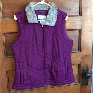 Columbia vest